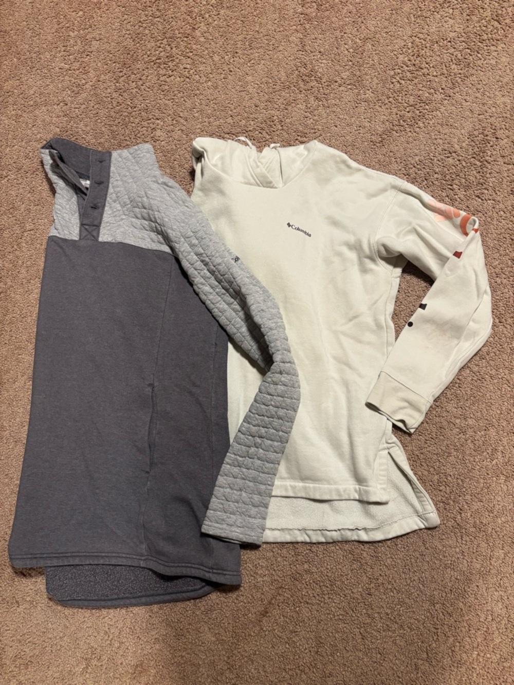 2 Columbia Sweatshirts Women’s Large